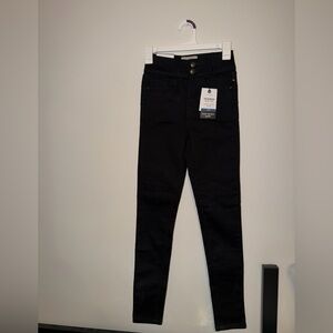 Yazmin New Look Women's Black Skinny Jeans